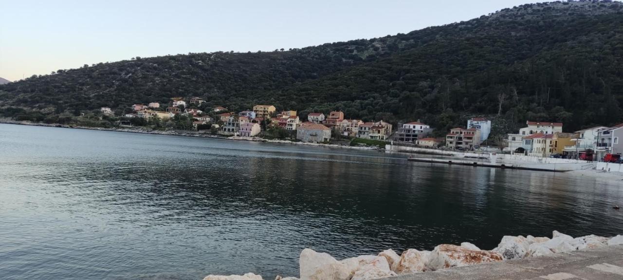 Chloe Attic Villa Agia Efimia Bagian luar foto