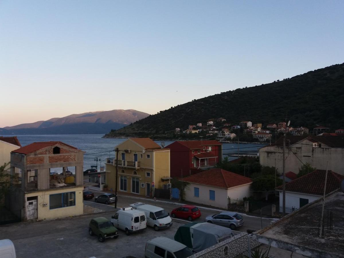 Chloe Attic Villa Agia Efimia Bagian luar foto