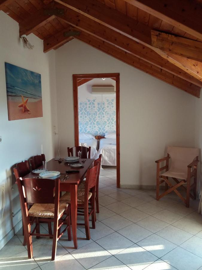 Chloe Attic Villa Agia Efimia Bagian luar foto