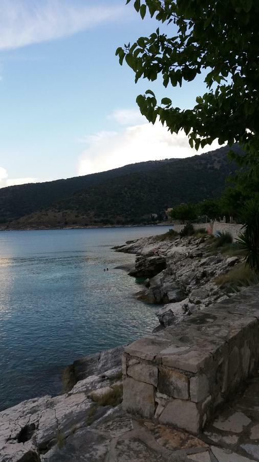 Chloe Attic Villa Agia Efimia Bagian luar foto